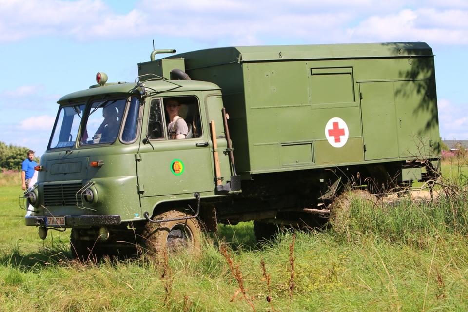 NVA DDR Bundeswehr US Army Treffen W50 Ural Trabant Humvee in Markneukirchen