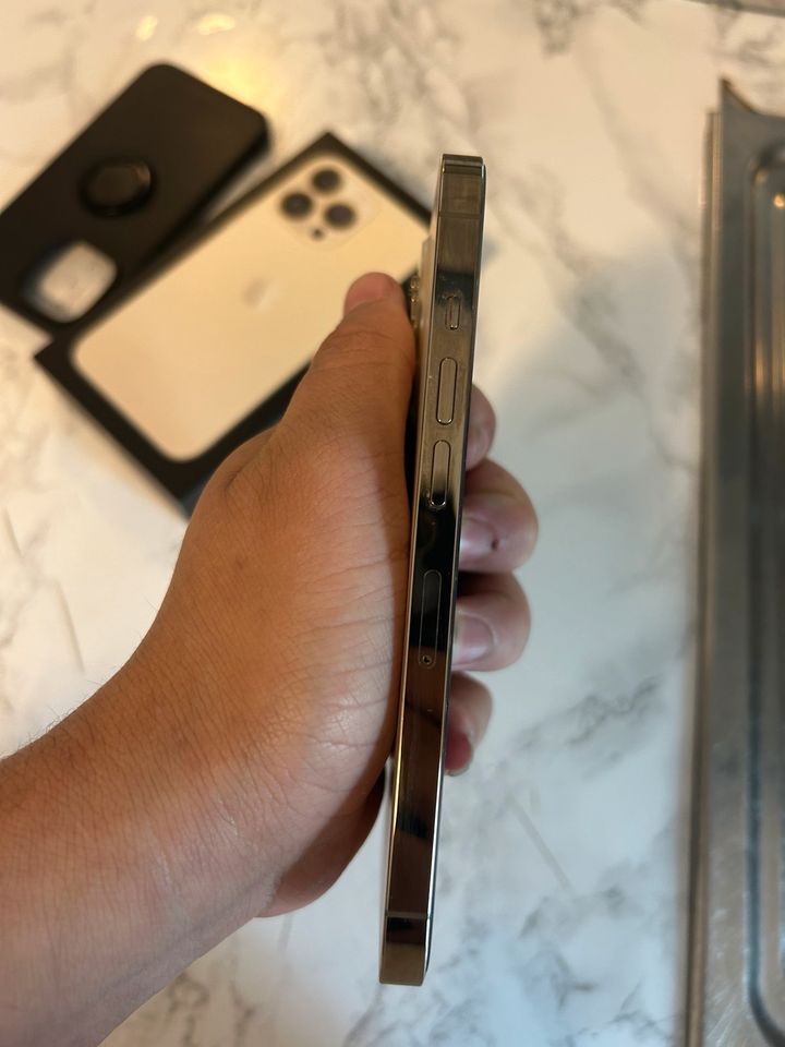 iPhone 13 Pro GOLD 128GB in Hannover