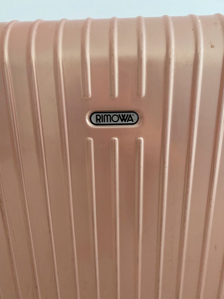 RIMOWA hardshell luggage - pink - Size L in München