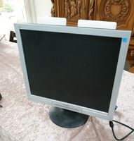 PC Monitor 19 Zoll Philips, silber Nordrhein-Westfalen - Krefeld Vorschau