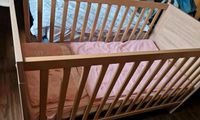 Kinderbett mit Matratze und Bettwäsche Nordrhein-Westfalen - Leverkusen Vorschau