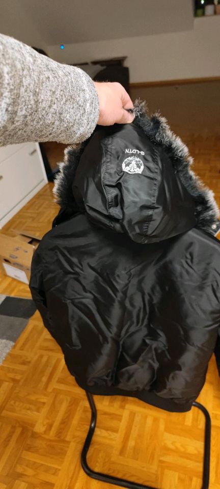 Winterjacke in Schwarz ''Neu'' in Bad Brückenau