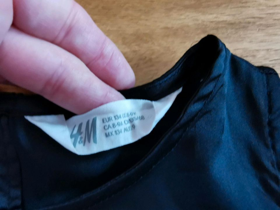 Satin Bluse Gr. 134 schwarz H&M in Leipzig