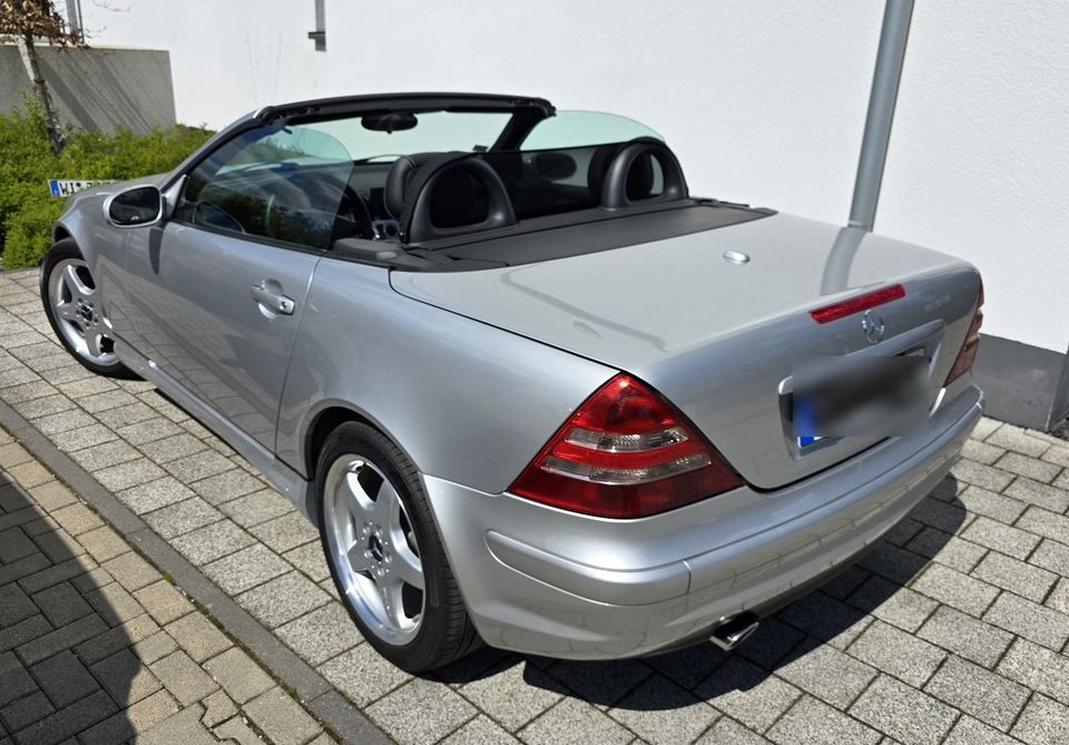 Mercedes SLK 320 - AMG Styling, Automatik, V6 TOP Zustand in Wiesbaden