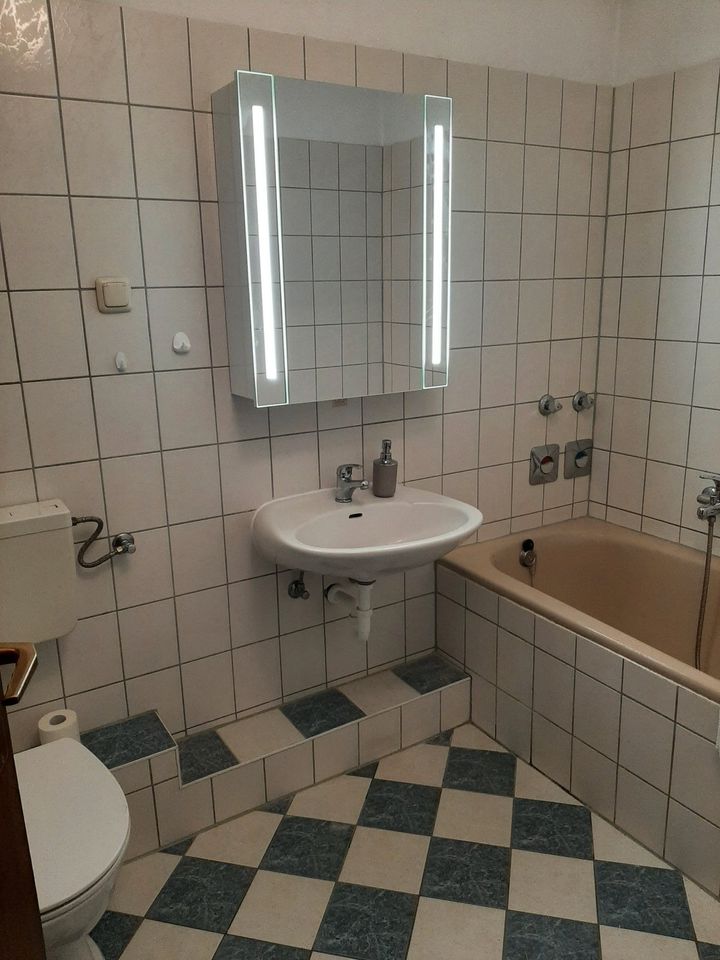 Prov.frei! Kleines helles Apartment mit Terrasse u. Wintergarten! in Hannover