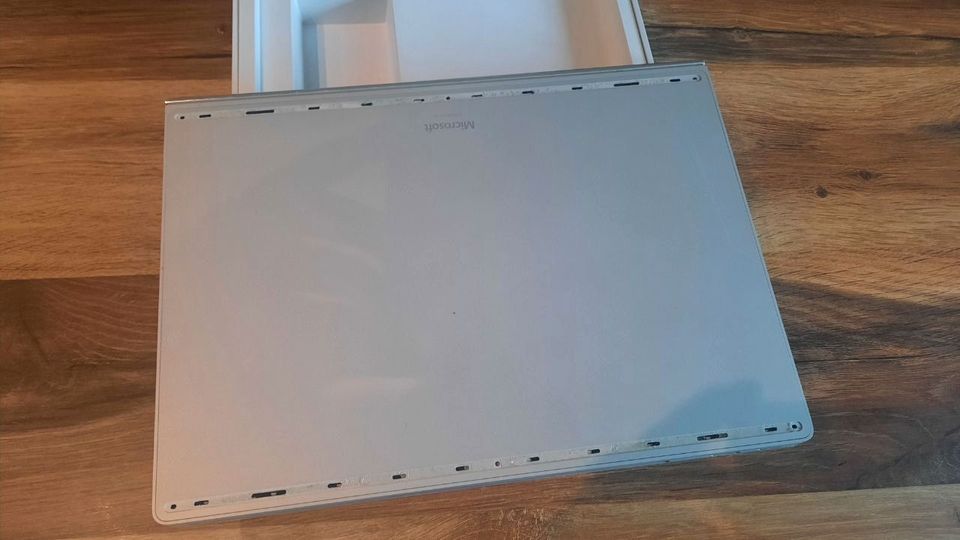 Microsoft Surface Book 2, I7, 16GB, 512GB, GTX 1050 2GB !DEFEKT! in Solingen