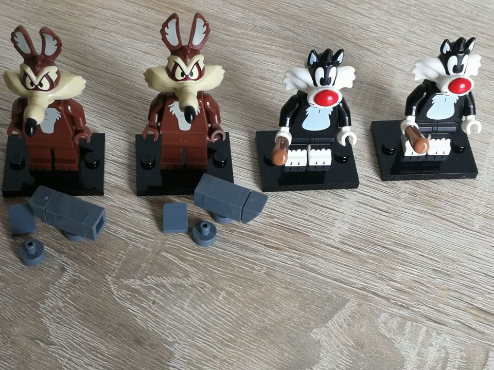 Lego 71030 Looney Tunes Minifiguren Serie in Dresden
