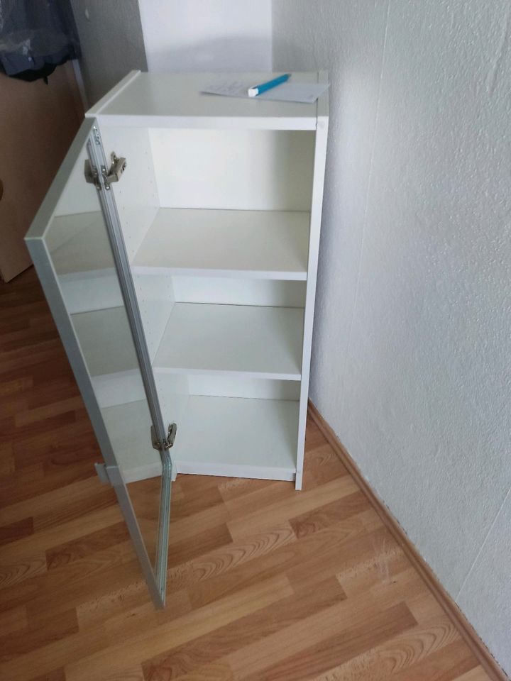 Regal BILLY Ikea  mit Glastür HÖGBO Ikea in Zeitz