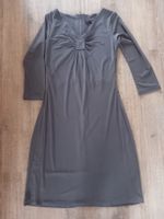 Ein elegantes Kleid Abendkleid Gr. S - M Grau Neu Hessen - Offenbach Vorschau