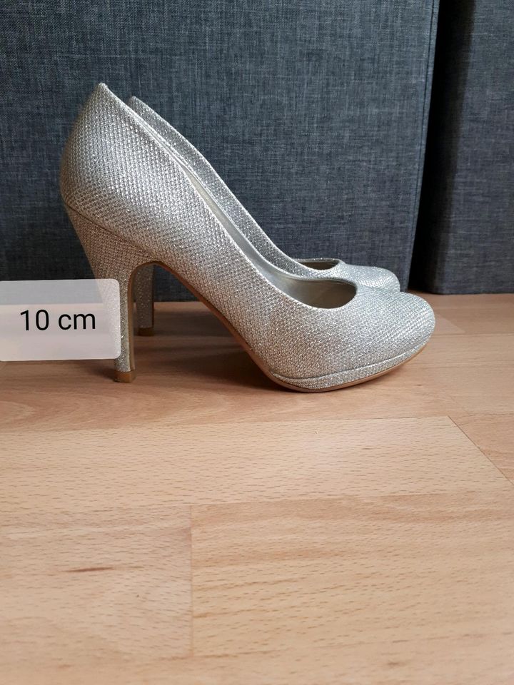 Schuhe High Heels Gr. 37 in Ratingen