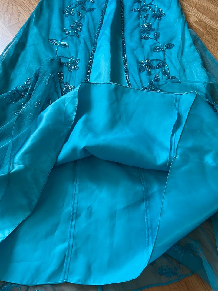 Kleid 38 40 blau bestickt edles Annakostüm Tüll Apart Maxi neu in Simbach