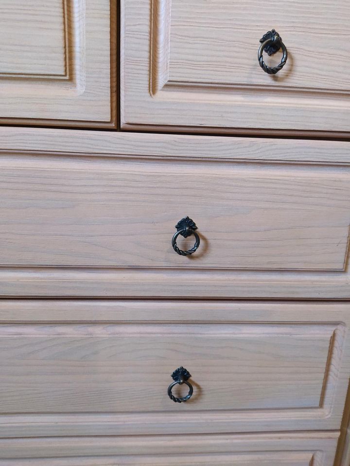 Kommode Sideboard Anrichte Schrank in Soltau