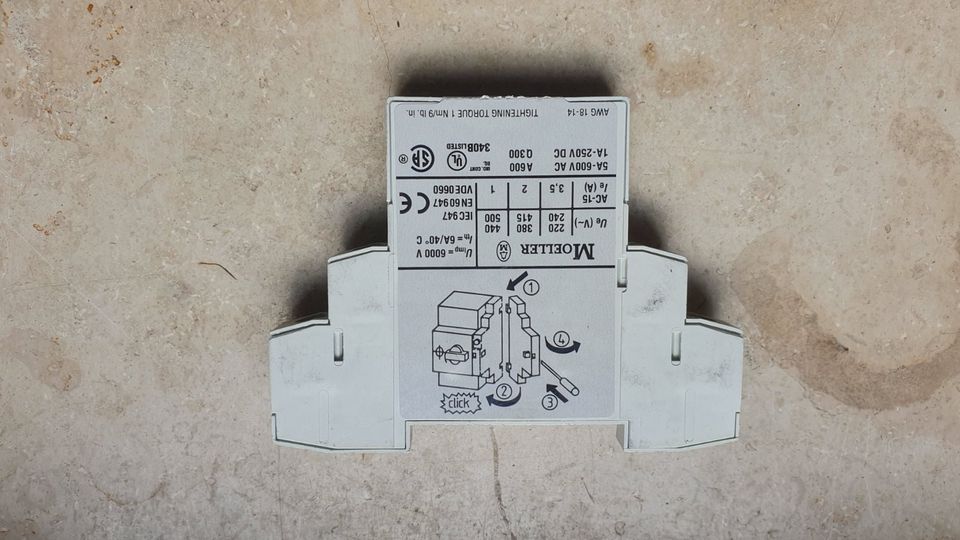 Hilfsschütz NHI11-PKZ0 Klöckner Moeller für Motorschutzschalter in Mittweida