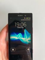 Biete gebrauchtes Sony Xperia Smartphone in rot Dresden - Pieschen Vorschau