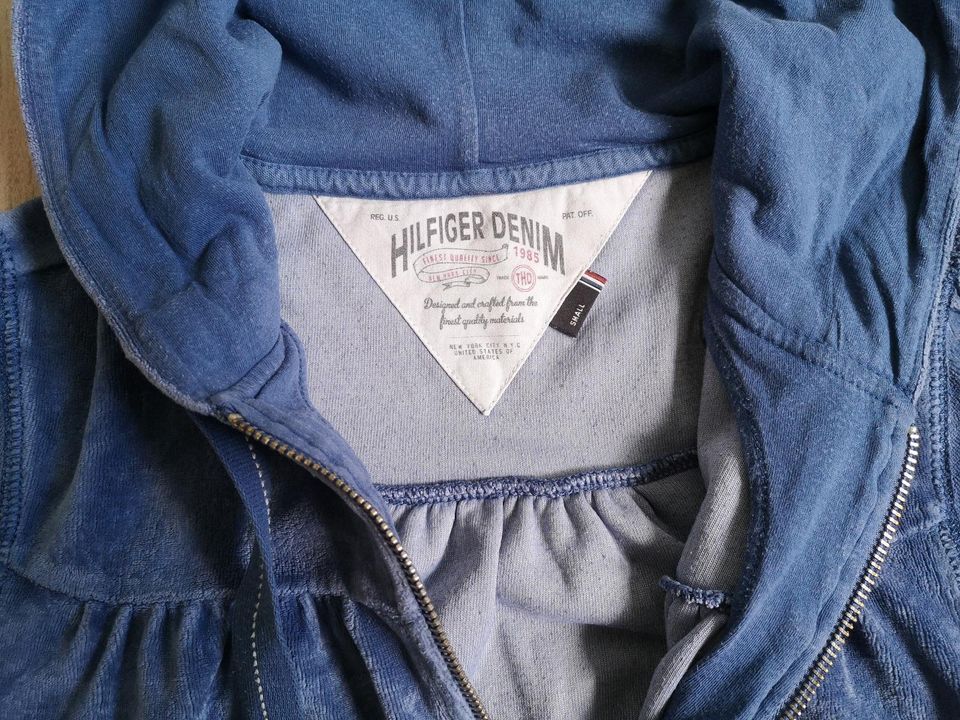 Tommy Hilfiger Sweatshirt-Jacke in Nordrhein-Westfalen - Ennigerloh | eBay  Kleinanzeigen ist jetzt Kleinanzeigen