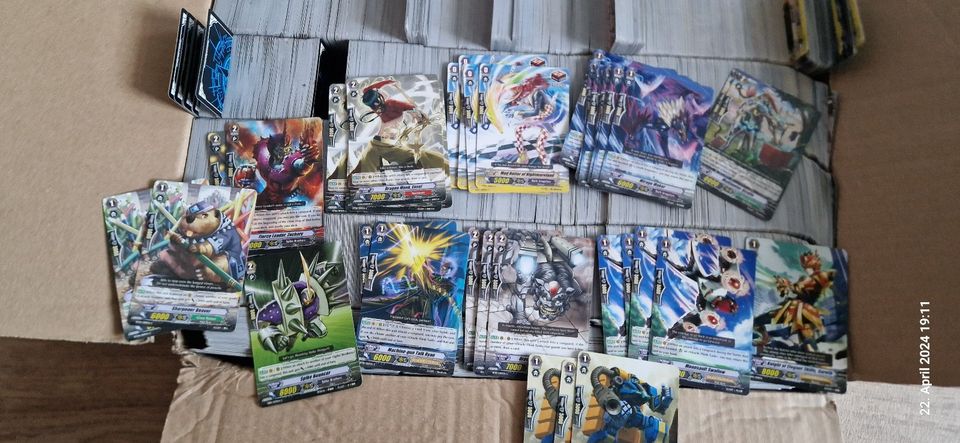 Cardfight Vanguard Karten sind etwa" 7000 STÜCK in Berlin