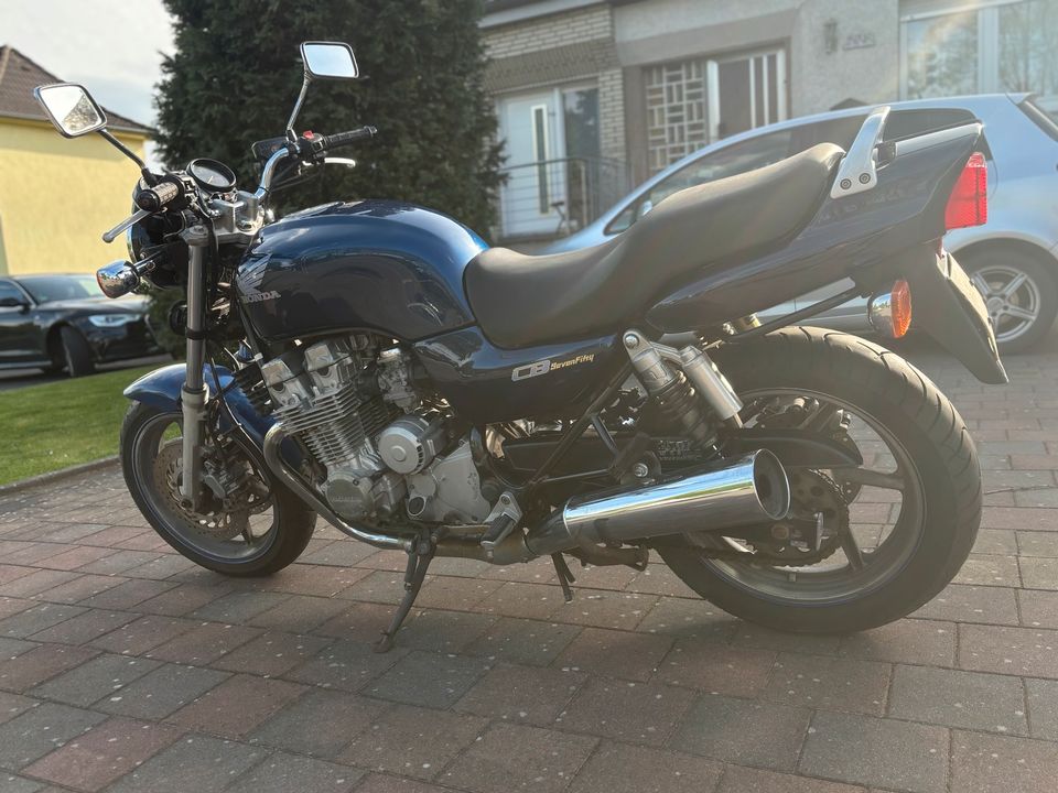 Honda CB Seven fifty in Hamm