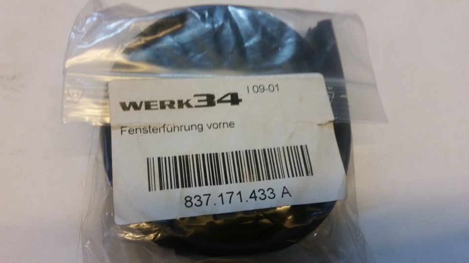 Fensterführung VW 837171433, neu in Ottersheim