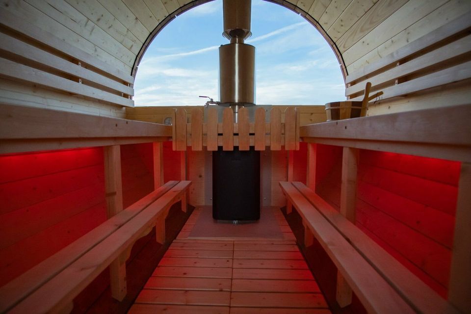 Mobile Fass Sauna mit Anhänger in Gotha