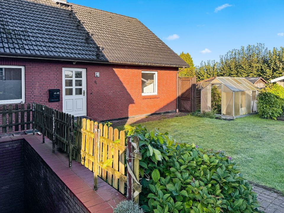 gemütliches Einfamilienhaus in Nusse | Kamin | Keller | Terrasse | neue Fenster und Haustür in Vorbereitung in Nusse