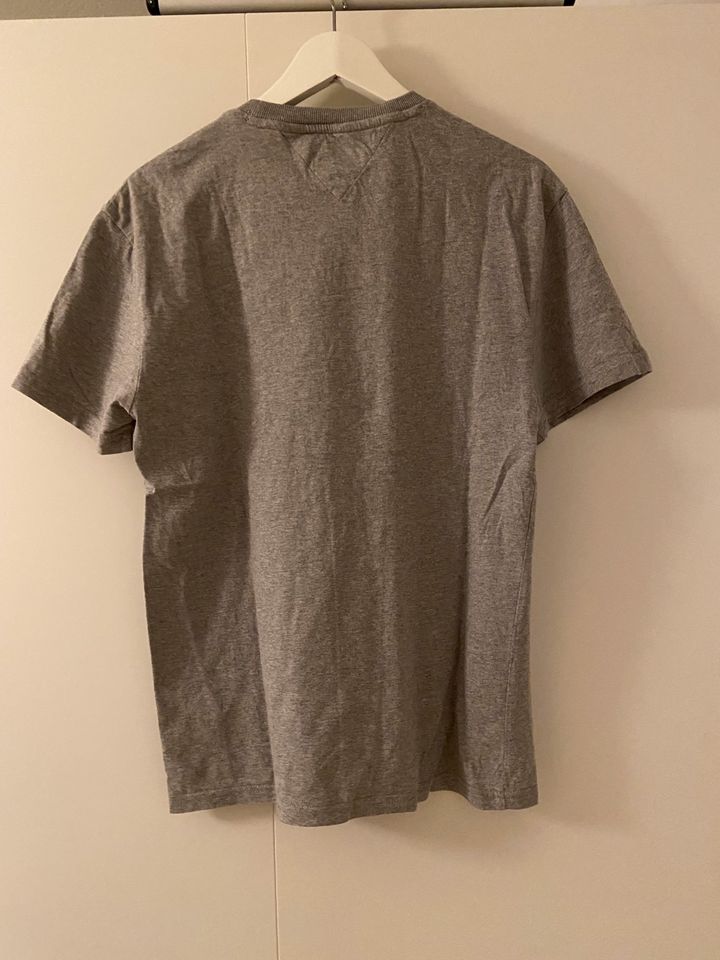 graues Tommy Jeans Shirt Gr S WIE NEU in Würzburg