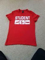 Neuwertiges T-Shirt in rot mit Druck, STUDENT Rheinland-Pfalz - Bitzen Vorschau