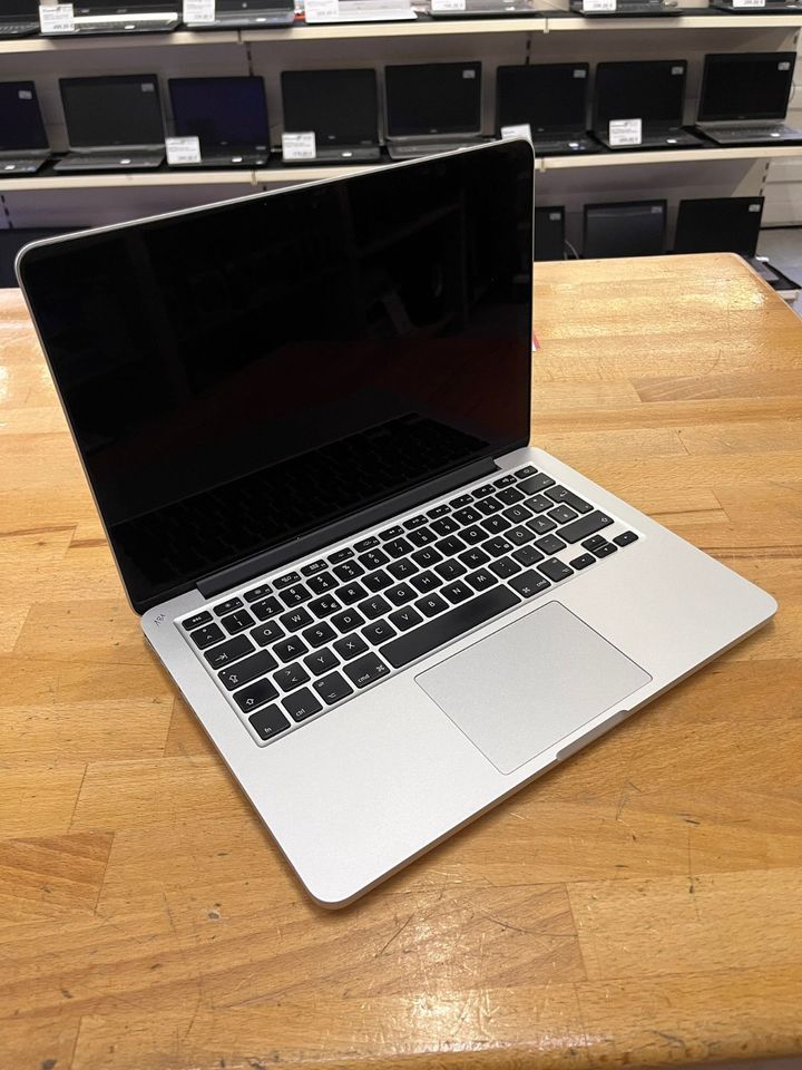 MacBook Pro | 2015 | 13,3” | I5 2,7GHz | 512GB 8GB #181 • 16 Cor in Berlin