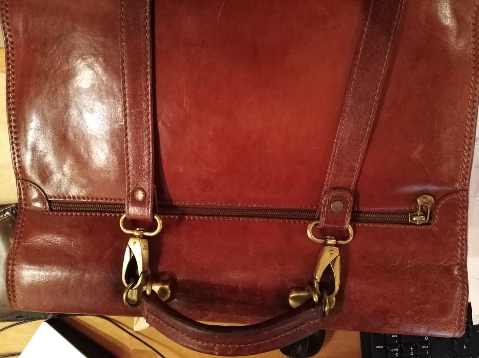 Ledertasche von The Bridge (I), Neupreis 590 € in Wachtberg