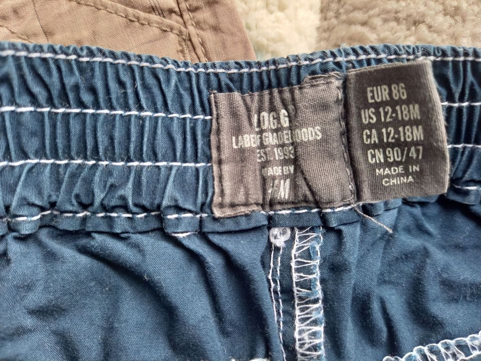 Kleidungspaket 4 kurze (Jeans-) Hosen, Shorts Gr. 86/92 in Langenenslingen