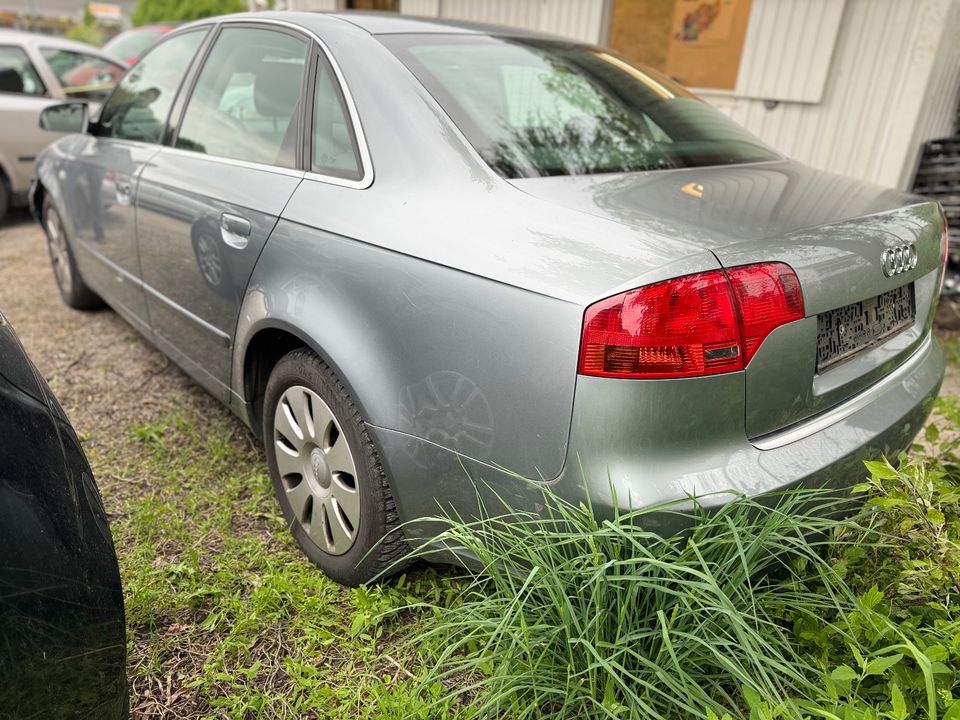 Audi A4 B7 2.0 Limousine Unfall in Crailsheim