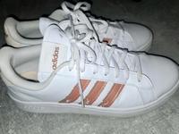 ADIDAS Sneaker Gr.40 Damen original Berlin - Hohenschönhausen Vorschau