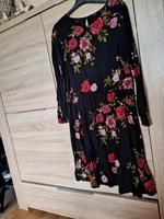 Kleid mit Blumenmuster bpc Gr. 46 Nordrhein-Westfalen - Rees Vorschau