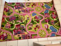 Rosa Spielteppich mit Straßen und Gebäuden 140 x 200cm neuwertig Bayern - Oberasbach Vorschau