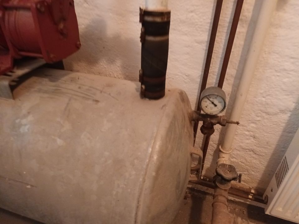 DDR Hauswasserwerk Kreiselpumpe Wasserpumpe VEB APOLLOWERK A2KSYQ in Lampertswalde bei Großenhain