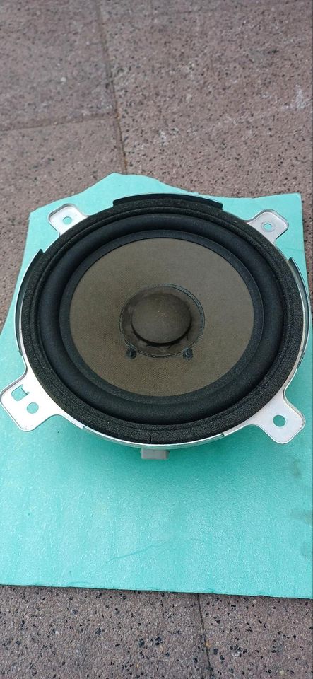 Honda Accord CU/CW  OEM Subwoofer in Stolberg (Rhld)