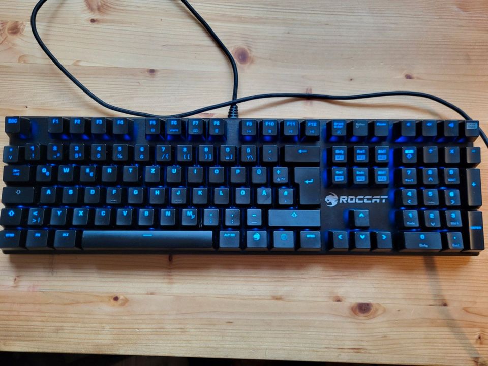 ROCCAT Suora Mechanische Tactile Gaming Tastatur in Pinneberg