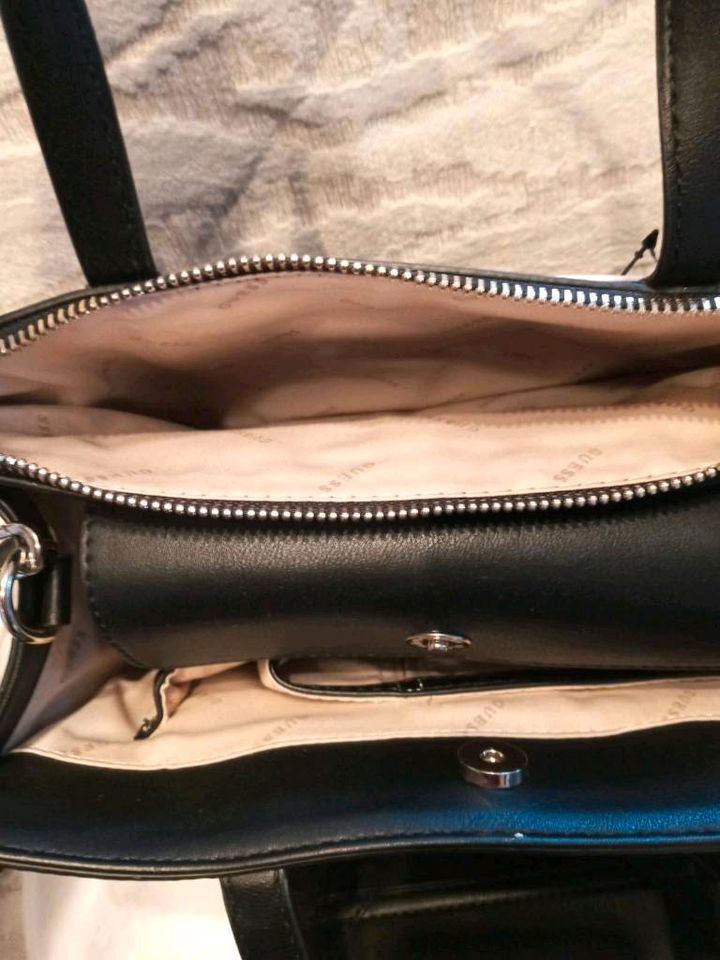 Tasche/ Handtasche/Umhängetasche 2 in 1 in Hügelsheim