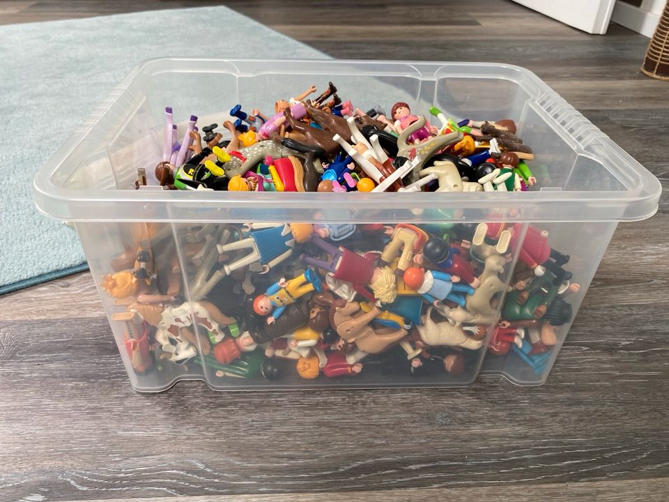Playmobil Konvolut ca. 3kg Figuren Tiere etc. in Embsen