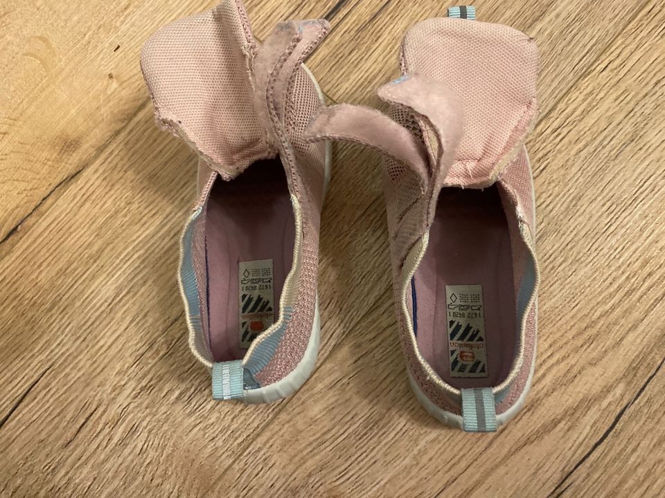 Elefanten Turnschuhe Sneaker Hausschuhe rosa Größe 28 in Ahnsbeck