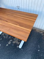 Schreibtisch Holzplatte Walnuss IKEA Bekant weiß Hessen - Bischofsheim Vorschau
