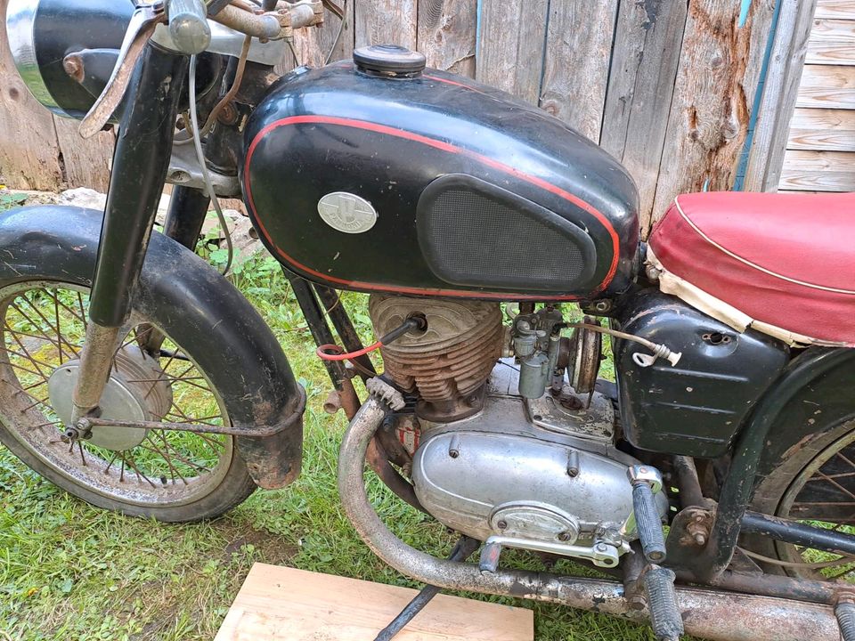 Pannonia T5 250ccm Oldtimer Motorrad T 5 Ungarn 1970 in Wissen