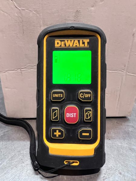 DeWalt DW030 Laser-Entfernungsmesser in Nordrhein-Westfalen - Delbrück |  Heimwerken. Heimwerkerbedarf gebraucht kaufen | eBay Kleinanzeigen ist  jetzt Kleinanzeigen