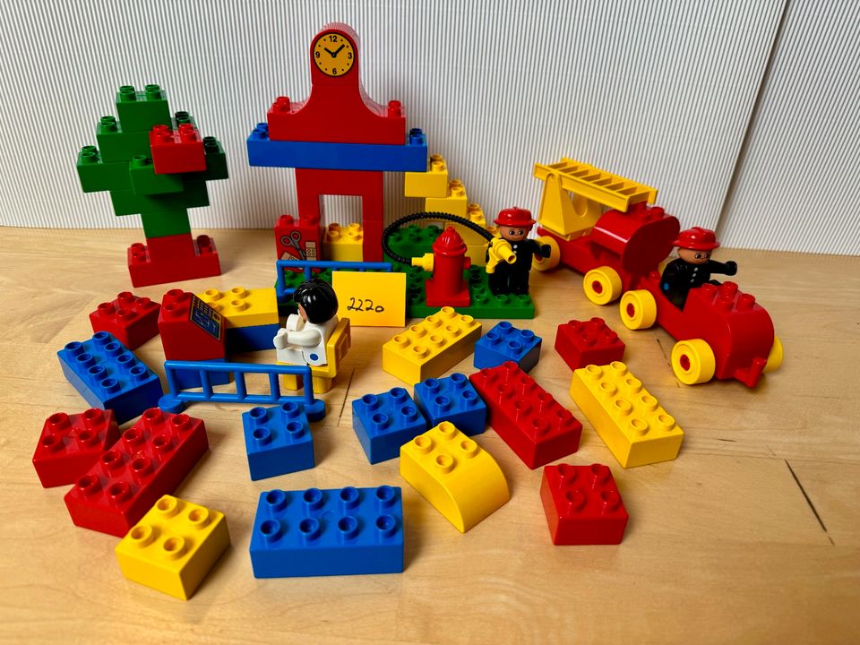 Lego Duplo Build 'n' Play Fire Theme 2220 in Olching