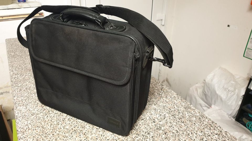 TARGUS Messenger-Loptop-Tasche 15 Zoll in Walluf