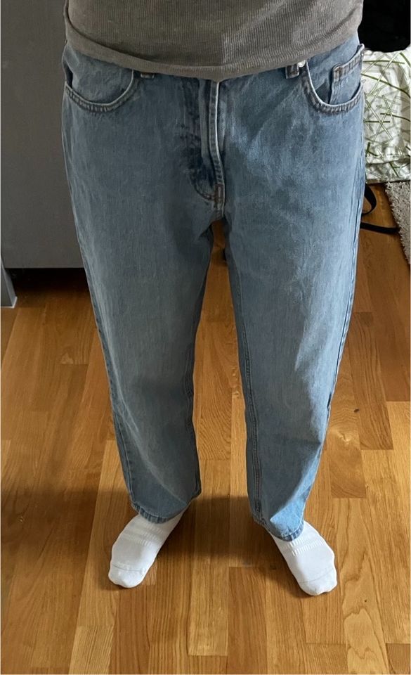 Pull&Bear Jeans Hellblau Wide Leg Größe 36 in Regensburg