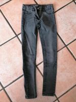 Graue Jeans Gr. 152 Nordrhein-Westfalen - Remscheid Vorschau