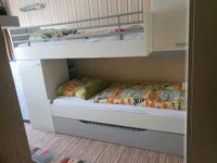 Kinderzimmermöbel Etagenbett  3-pers  und integ.  Kleiderschrank West - Griesheim Vorschau