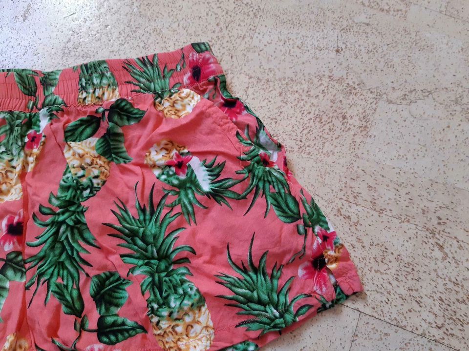 Damen Sommer Shorts ONLY Gr 34 36 koralle pink Ananas Blumen Hose in Bayern  - Lauf a.d. Pegnitz | eBay Kleinanzeigen ist jetzt Kleinanzeigen