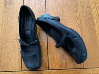 Leder-Pumps mit Klettverschluss von 5th Avenue, Größe 40 Nordrhein-Westfalen - Siegburg Vorschau