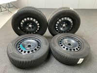 4x Winterkompletträder 17" Stahl VW Tiguan 215/65 R17 Nr. 2303 Nordrhein-Westfalen - Raesfeld Vorschau